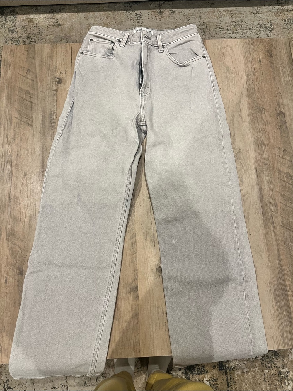 Abercrombie & Fitch Curve Love light gray 90s relaxed Jean high-rise size 4 - Picture 5 of 7
